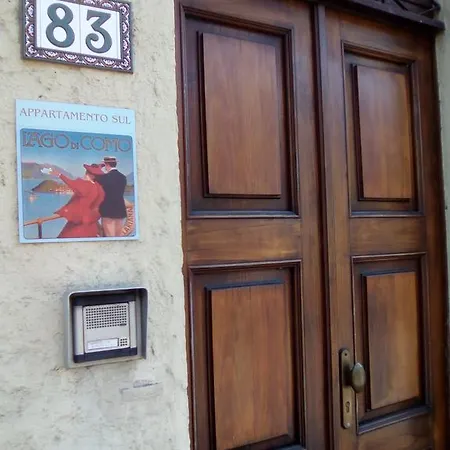Sul Lago Di Como דירה *